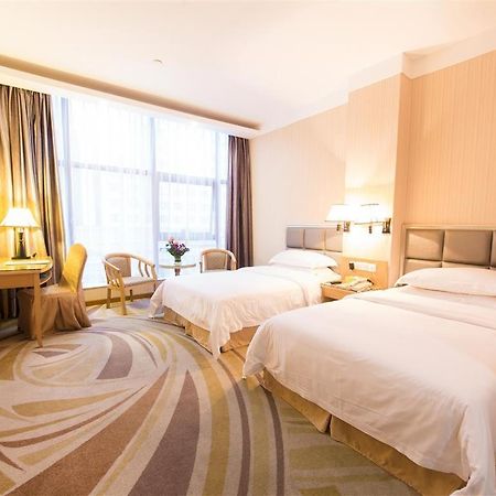 Vienna Hotel Zhanjiang Coast Avenue Buitenkant foto