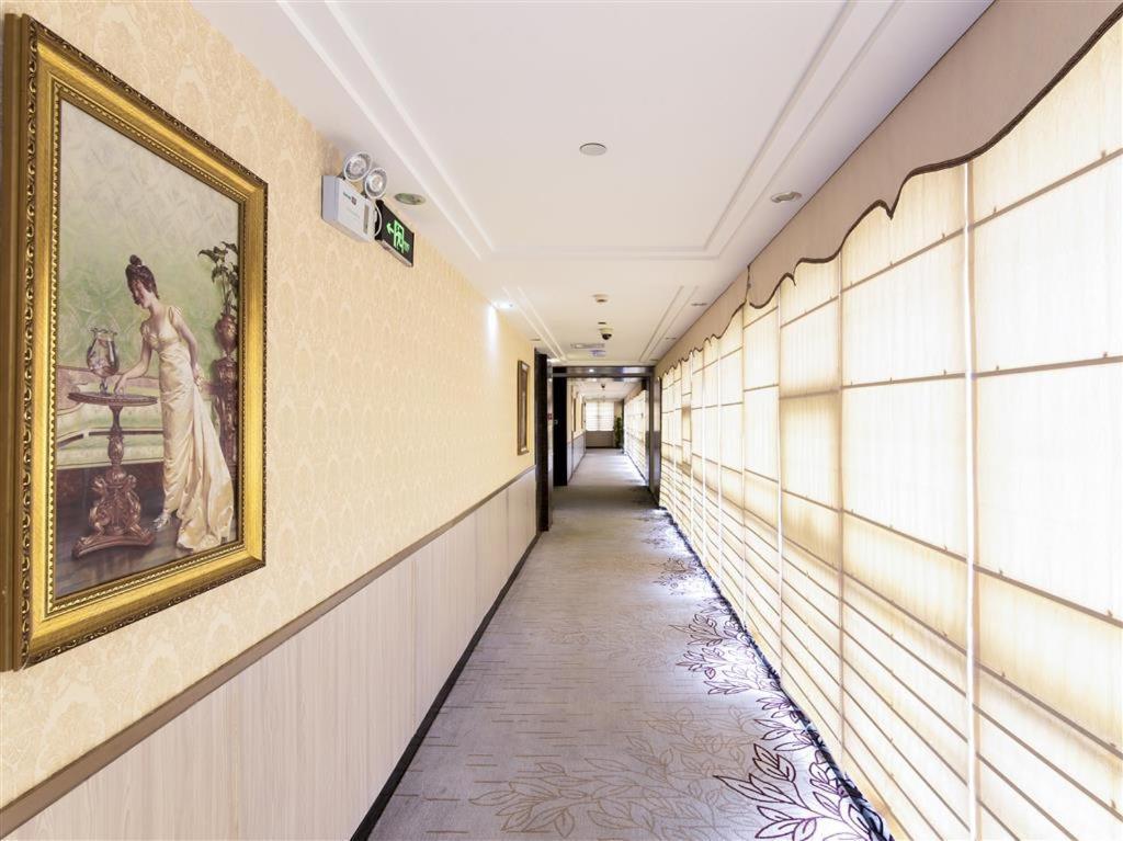 Vienna Hotel Zhanjiang Coast Avenue Buitenkant foto
