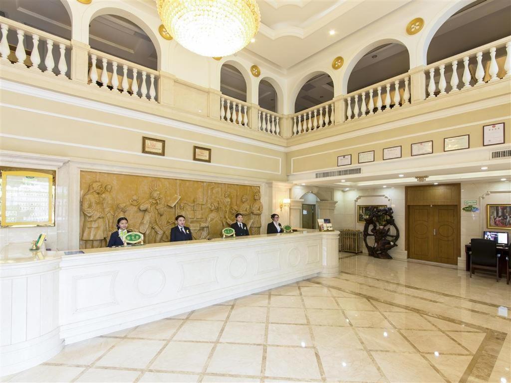 Vienna Hotel Zhanjiang Coast Avenue Buitenkant foto